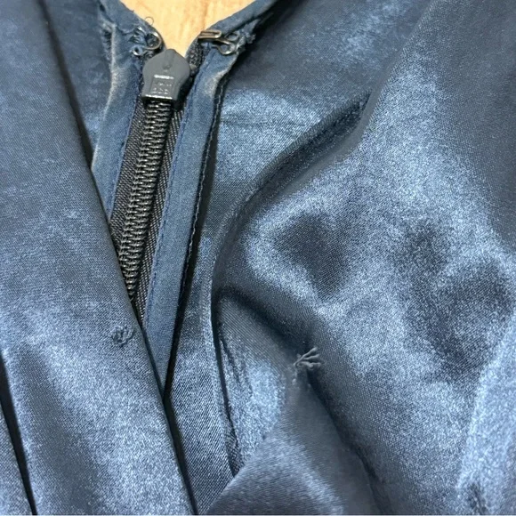 $420 Elie Tahari Elegant Size 2 Navy Blue V Neck Women's Dress - Picture 5 of 10